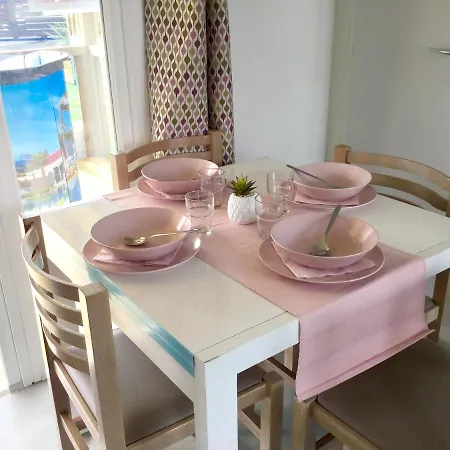 Property With 3 Bedrooms In Les Mathes With Shared Pool And Furnished Terrace * לס מתה